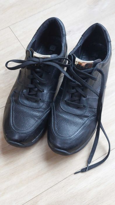 Skórzane sneakersy Nessi r.39