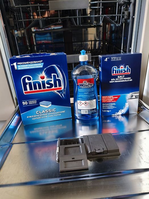 Посудомийна машина вбудована Whirlpool WIC3C34PFES