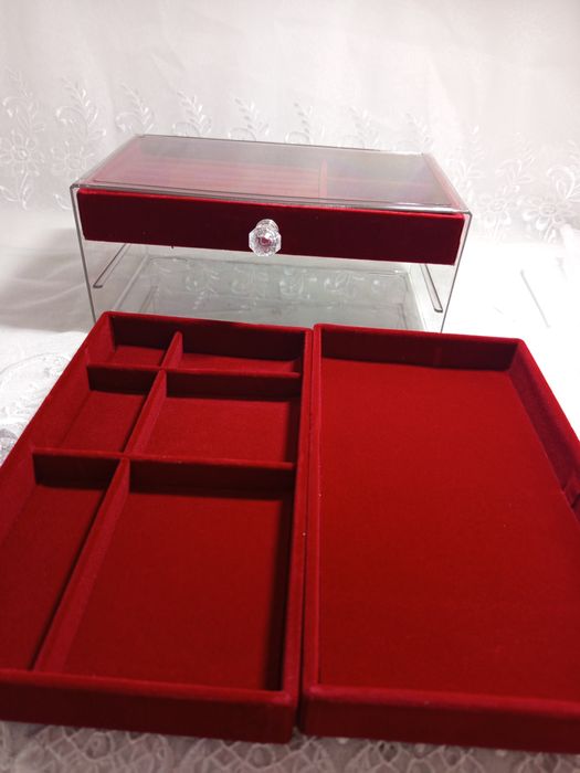 Guarda Jóias de 3 gavetas novo.