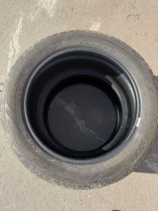 GoodYear Assurance 215 55 18