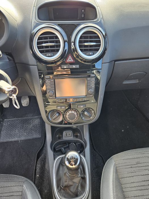 Opel Corsa — fotografia 8