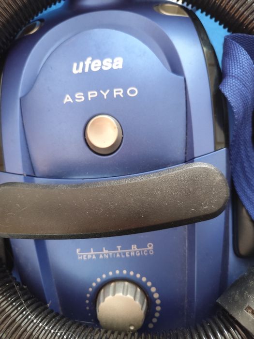 Aspirador de água Ufesa