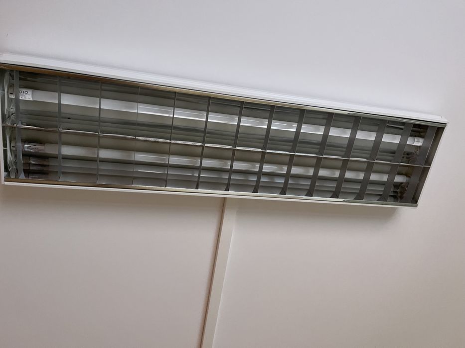 Florescente com armadura 120cm