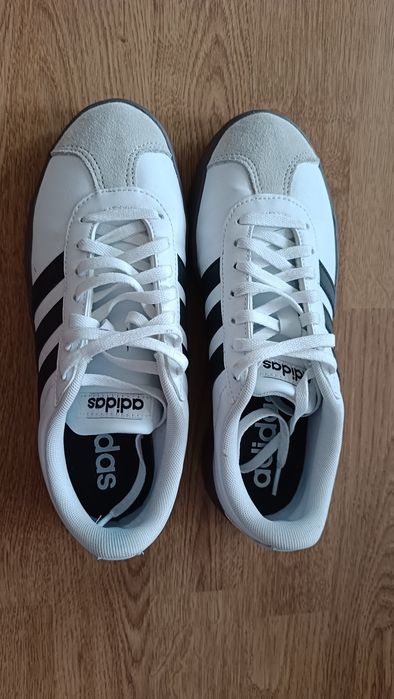 Obuwie sportowe adidas 36,5 nowe