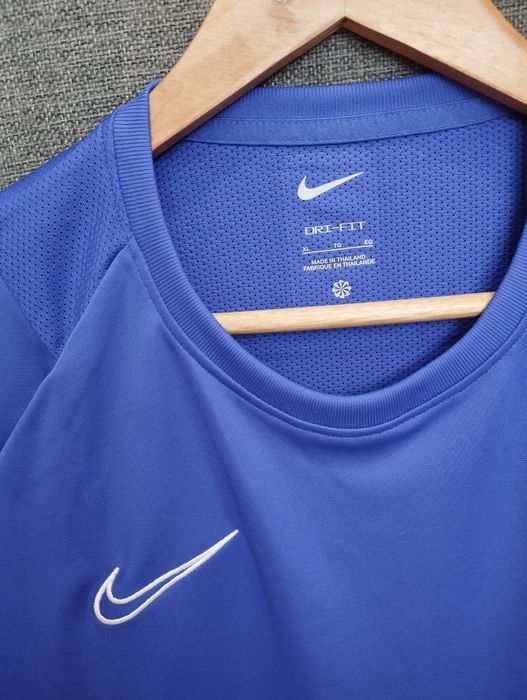 Лонгслів футболка Nike XL
Футболка Nike dri fit aca