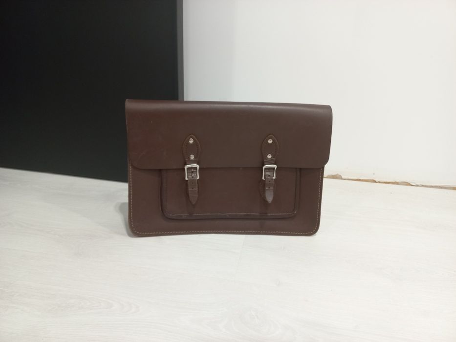 Sprzedam bardzo stary skórzany plecak, stan nowy