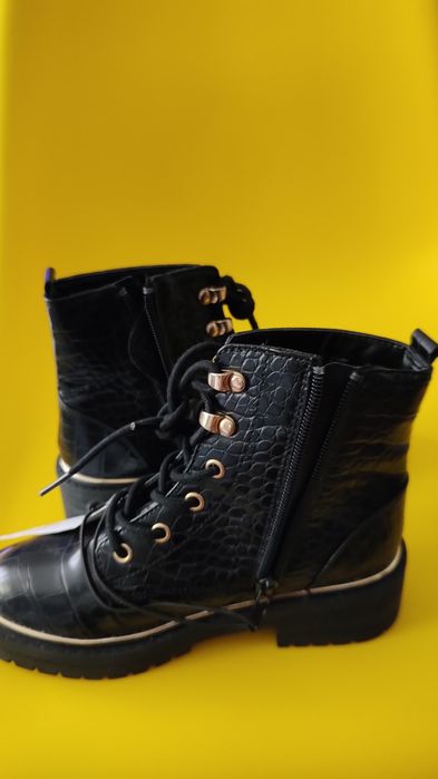 Buty dziewczęce, nowe z metką