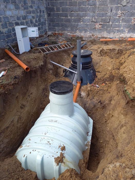 Uszczelnianie Klejenie Naprawa Zbiorników Szamb Oczyszczalni