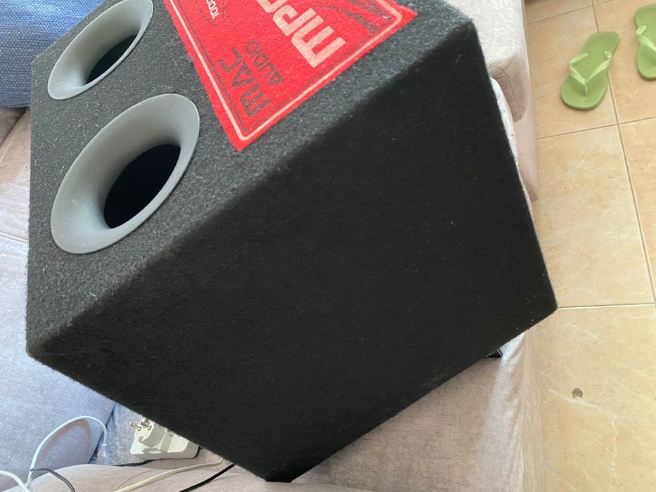 Subwoofer para carro