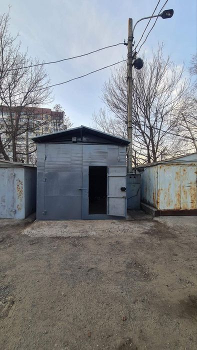 Продам металлический гараж КАРАВАН