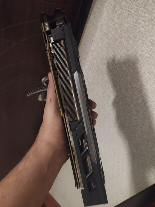 Radeon r9 390x nitro 8 Gb