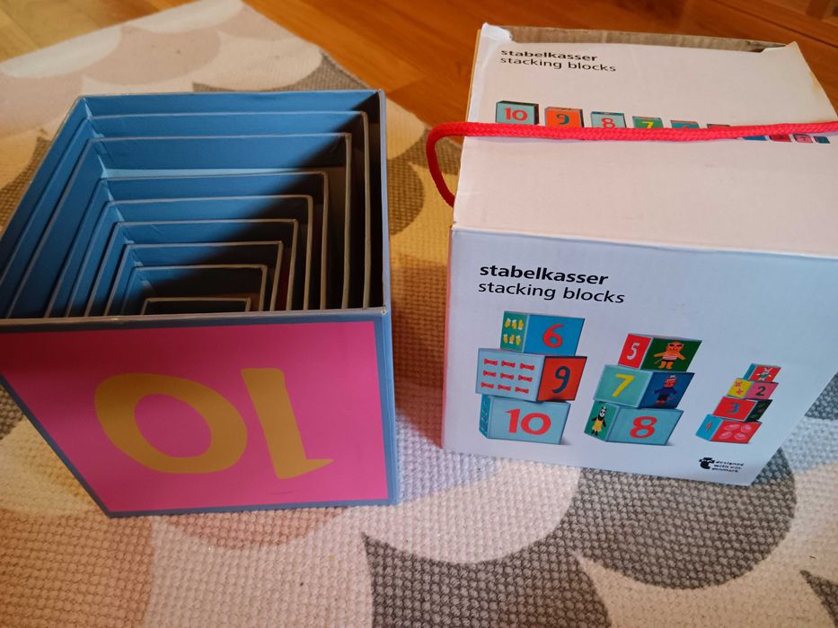 tapete  / puzzle / jogos - criança