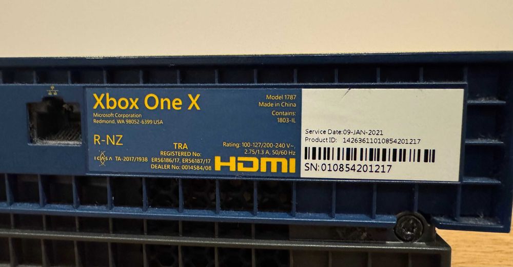 Xbox One X 1 TB Cyberpunk edycja limitowana
