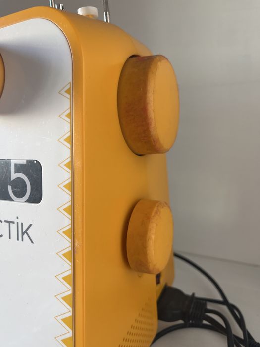 Máquina de costura Alfa