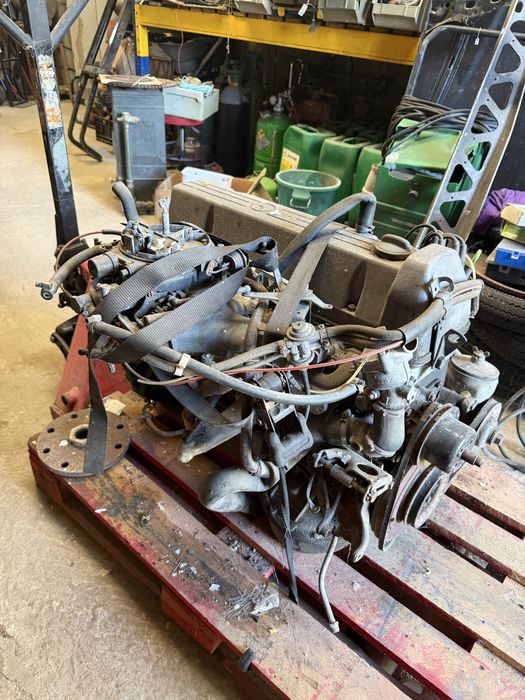 Motor mercedes 250 w123