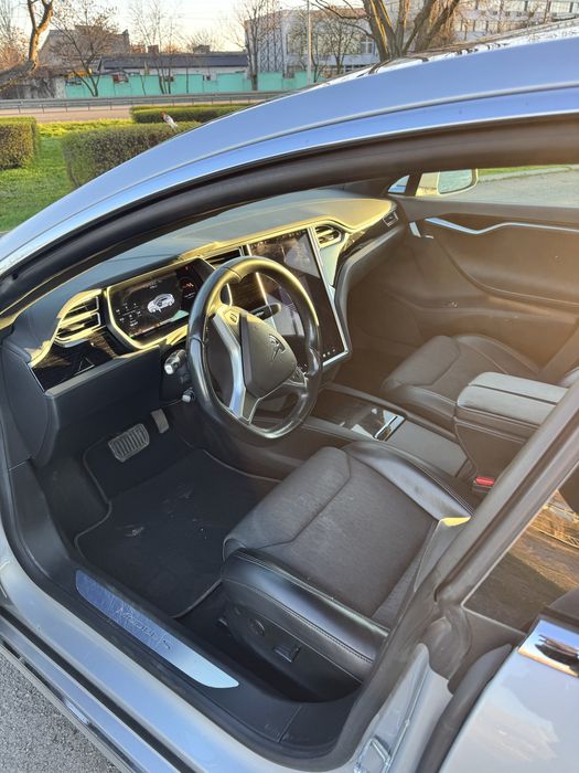 Tesla model S 75D/Европа