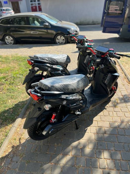 Corso Hurricane 2500 w Літій залізо фосфат 72v40ah