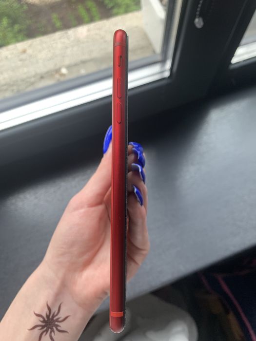 iPhone 8 Plus/ Ped 64gb
