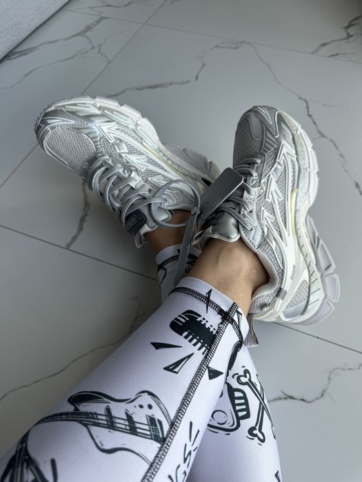 Off-White Be Right Back White Silver
