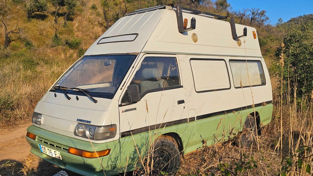 *** Mitsubishi L300 VAN ***