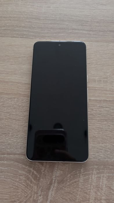 Pixel 8 pro 12/256 global