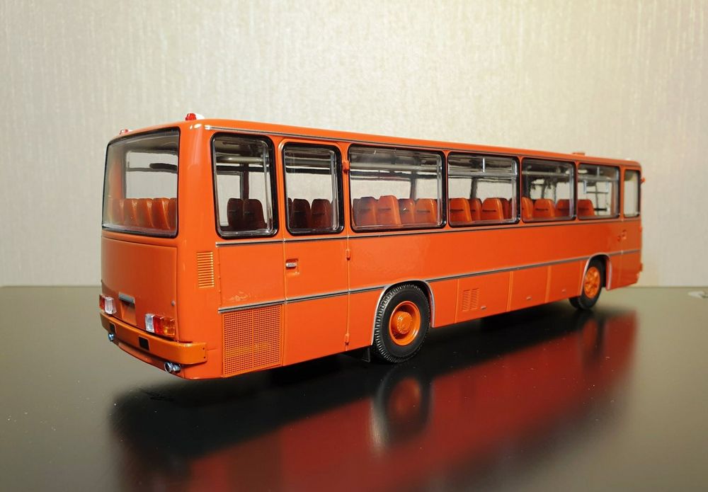 Модель автобуса Ikarus 255.70 "Турист" 1:43 Demprice Classicbus