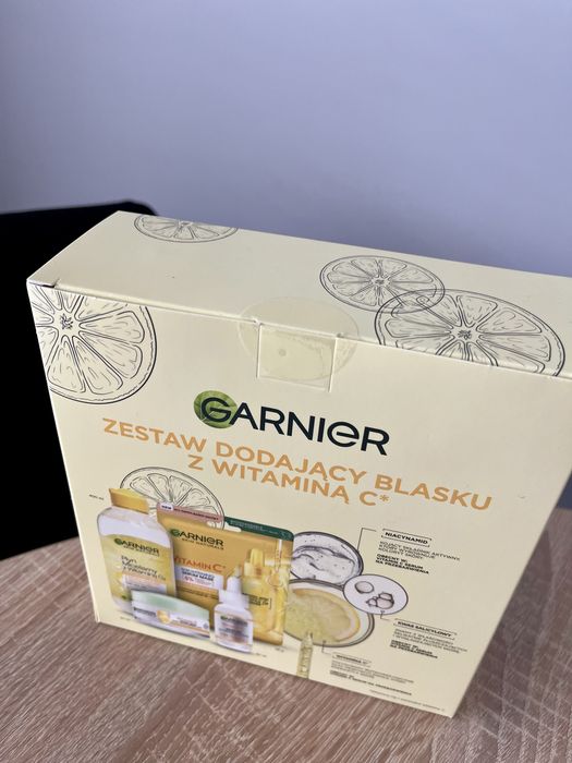 Nowy zestaw kosmetyków Garnier L’oreal witamina C maseczka serum krem