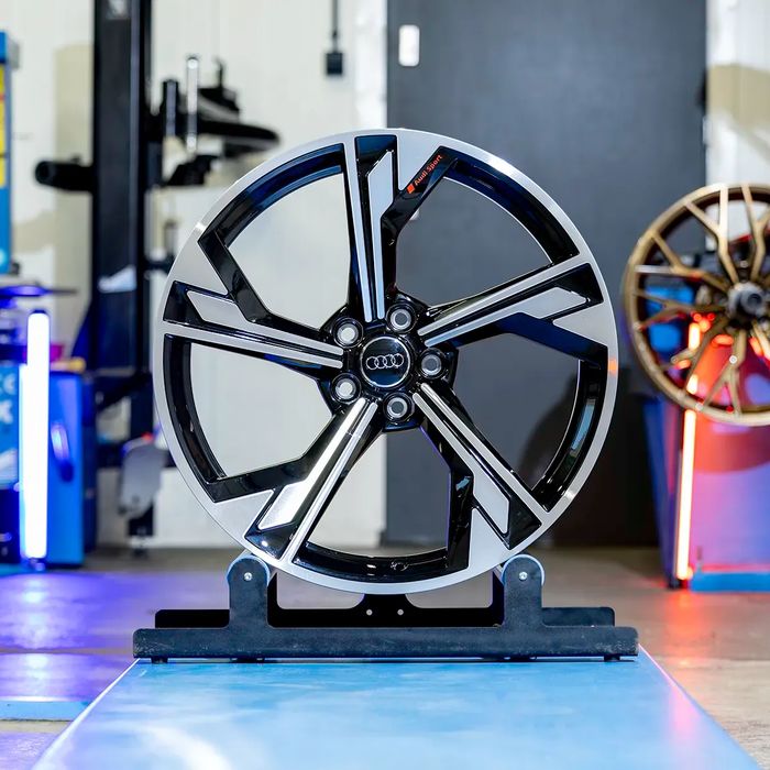 Oryginalne Felgi Audi 20" RS5 RS4 S5 A5 A6 A7 A8 Q5 SQ5 Q7 SQ7 Q8 SQ8