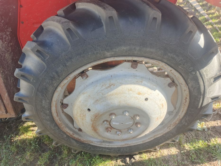 sprzedam kompletne koła do MF 255