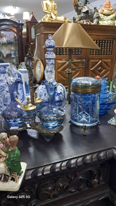 Velharias e antiguidades