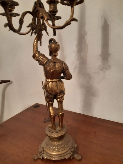 Candelabro  5 lumes soldado romano