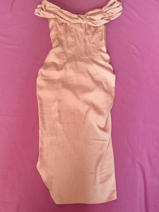 Długa sukienka balowa