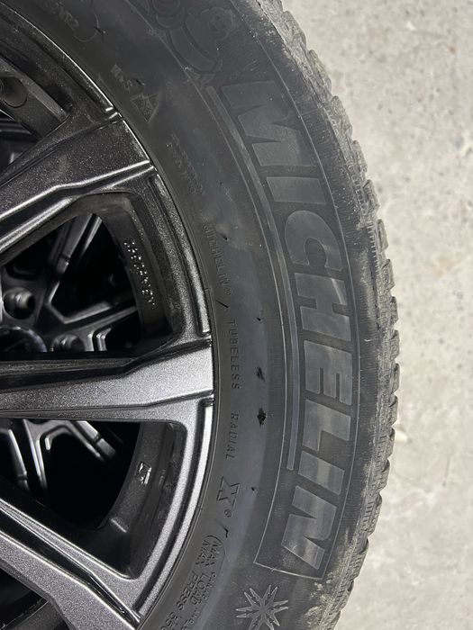 Шини Michelin 215/65 r17