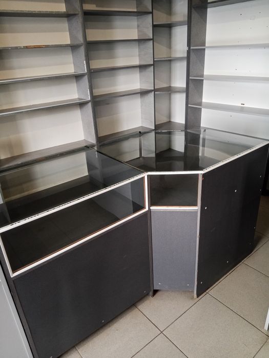 Продається тумба кутова під склом