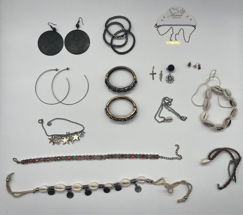 Coleção de Aneis, Colares, Braceletes e Brincos