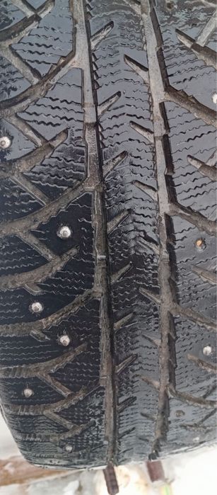 Шини бріджстоун 196/65/16 шип