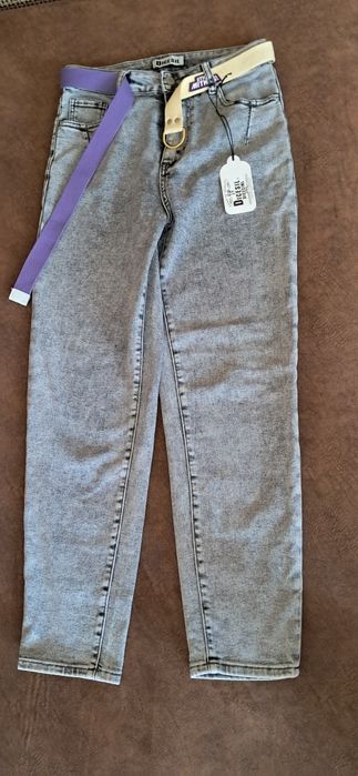 Джинси  нові р.28
