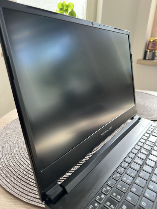 LAPTOP Intel i5-11400H RTX 3050