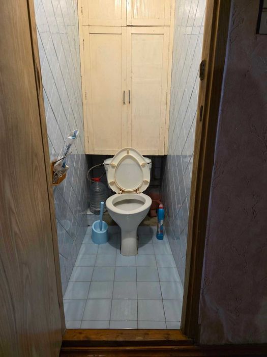 Продам 3-к. квартиру с газовою плитою біля м. Масельского, пр. Героїв Харкова 254 а