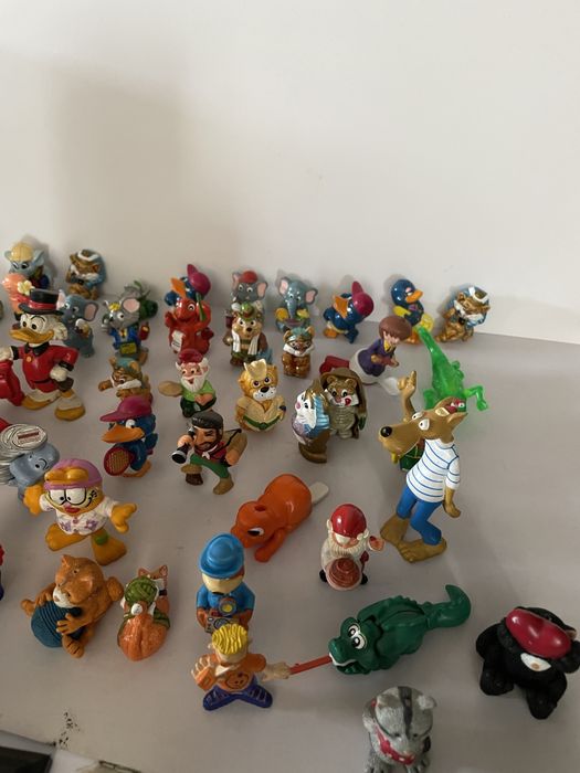 Bonecos miniaturas anos  80 e 90