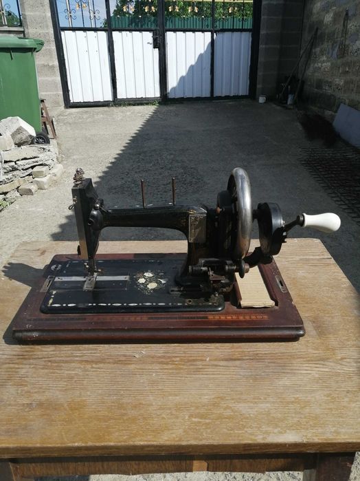 Швейная машинка Seidel & Naumann.