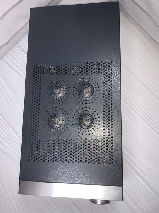 Stax SRM-007t II – Amplificador eletrostático para auscultadores SR-007 MK2