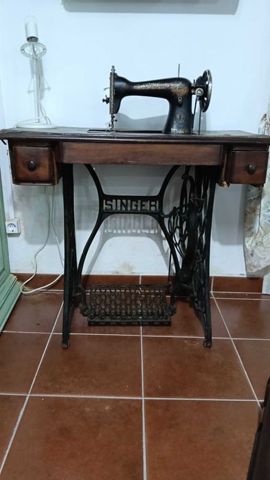 máquina de costura singer antiga original e completa