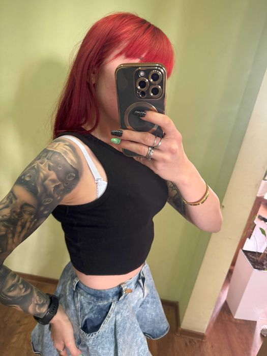 Czarny top New Yorker, crop top, bez ramiączek, bokserka, prążkowany