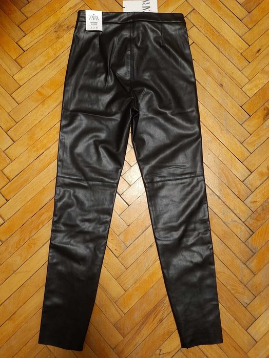 Леггенсы кожаные Zara, р. S
