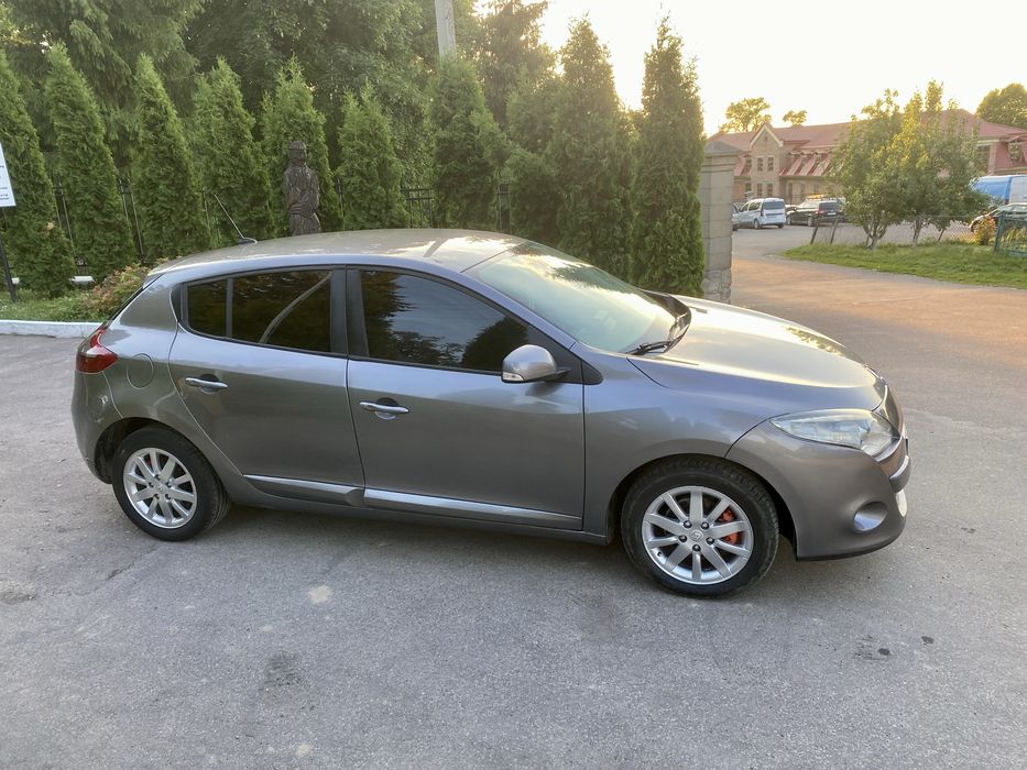 Рено меган 1,5 TDI k9k 2010 рік