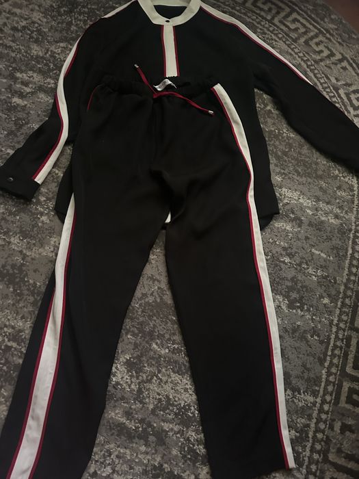 Продам женский костюм