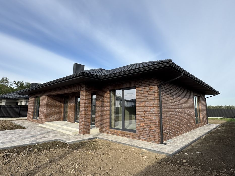 Елітний Будинок з клінкерної цегли  Луцьк- с.Тарасове