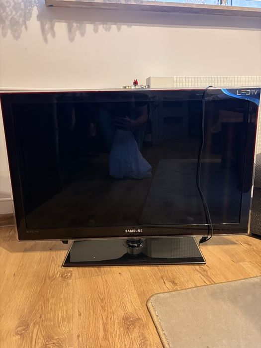 Telewizor samsung 37 cali