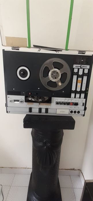 Gravador e  reprodutor de bobines (reel to reel) SIERA 9197 (Philips)